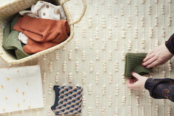 Como lavar e passar a roupa do bebê? Dicas para um cuidado delicado e seguro