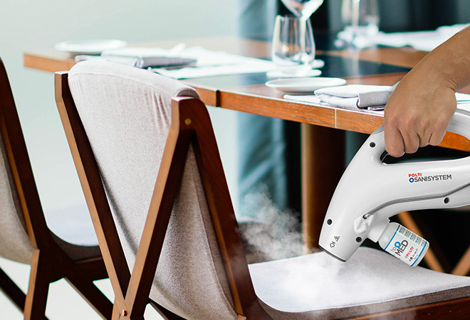 Polti, desinfecção a vapor de cadeira estofada