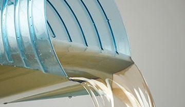 polti forzaspira lecologico esvaziando o deposito de residuos