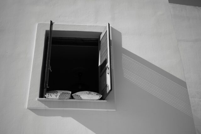 janela aberta: como ventilar a casa